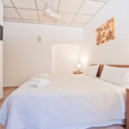 Hostal La Salut De Terrades ภายนอก รูปภาพ