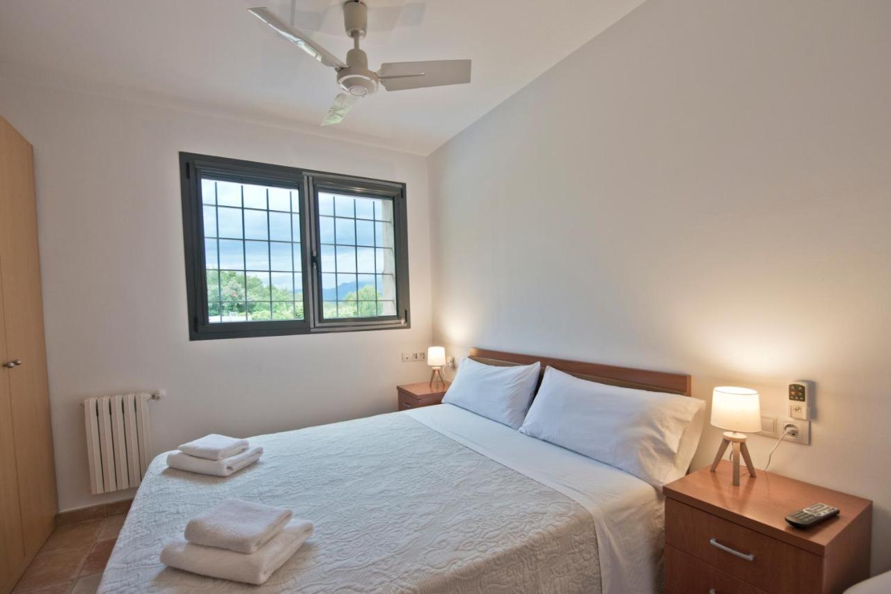 Hostal La Salut De Terrades ภายนอก รูปภาพ