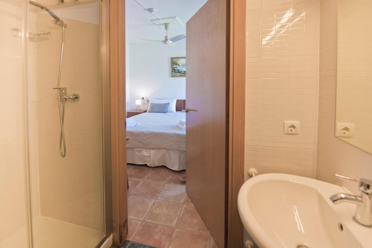 Hostal La Salut De Terrades ภายนอก รูปภาพ