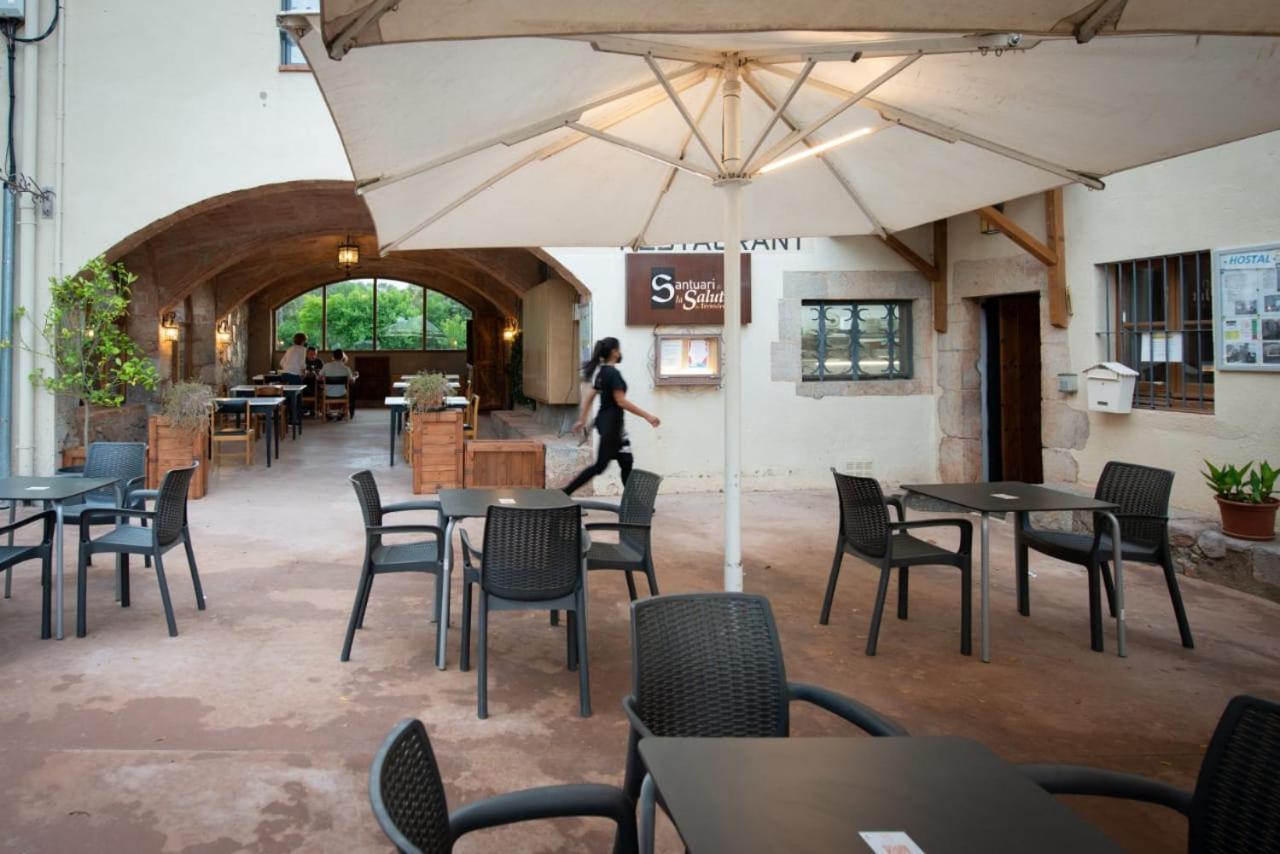 Hostal La Salut De Terrades ภายนอก รูปภาพ