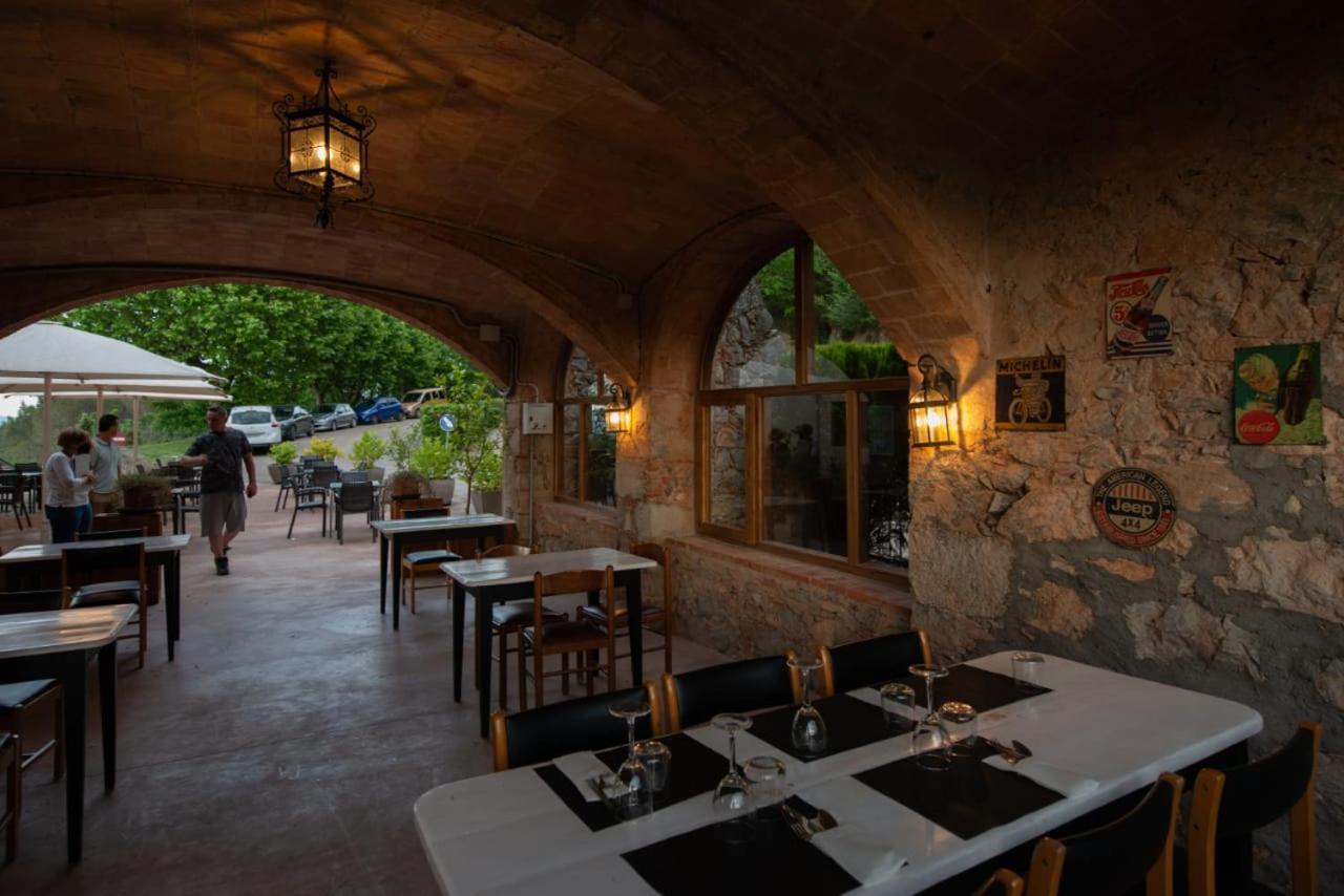 Hostal La Salut De Terrades ภายนอก รูปภาพ