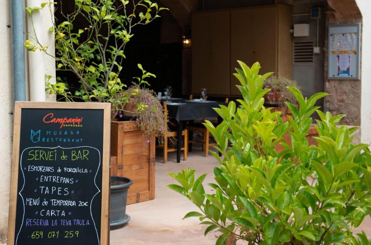 Hostal La Salut De Terrades ภายนอก รูปภาพ