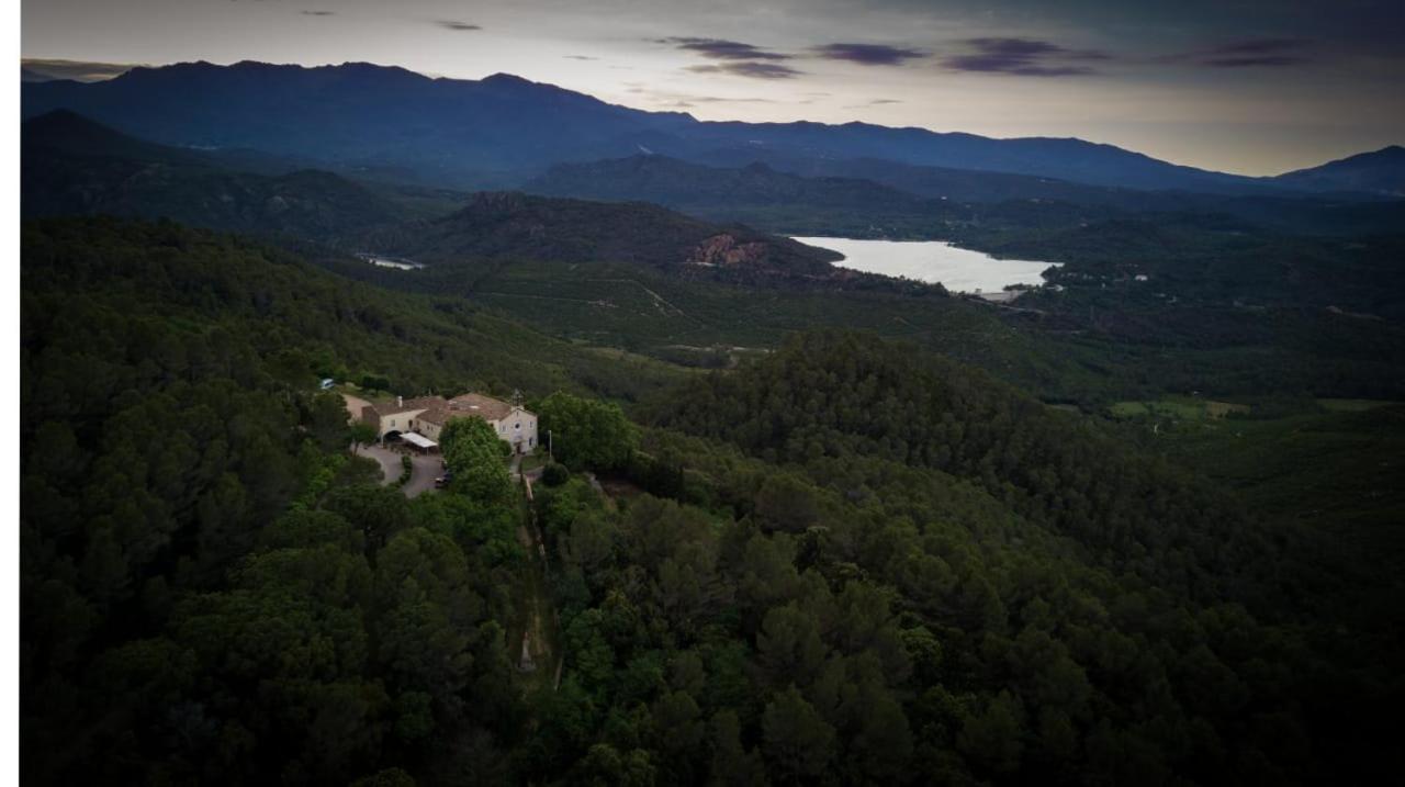 Hostal La Salut De Terrades ภายนอก รูปภาพ