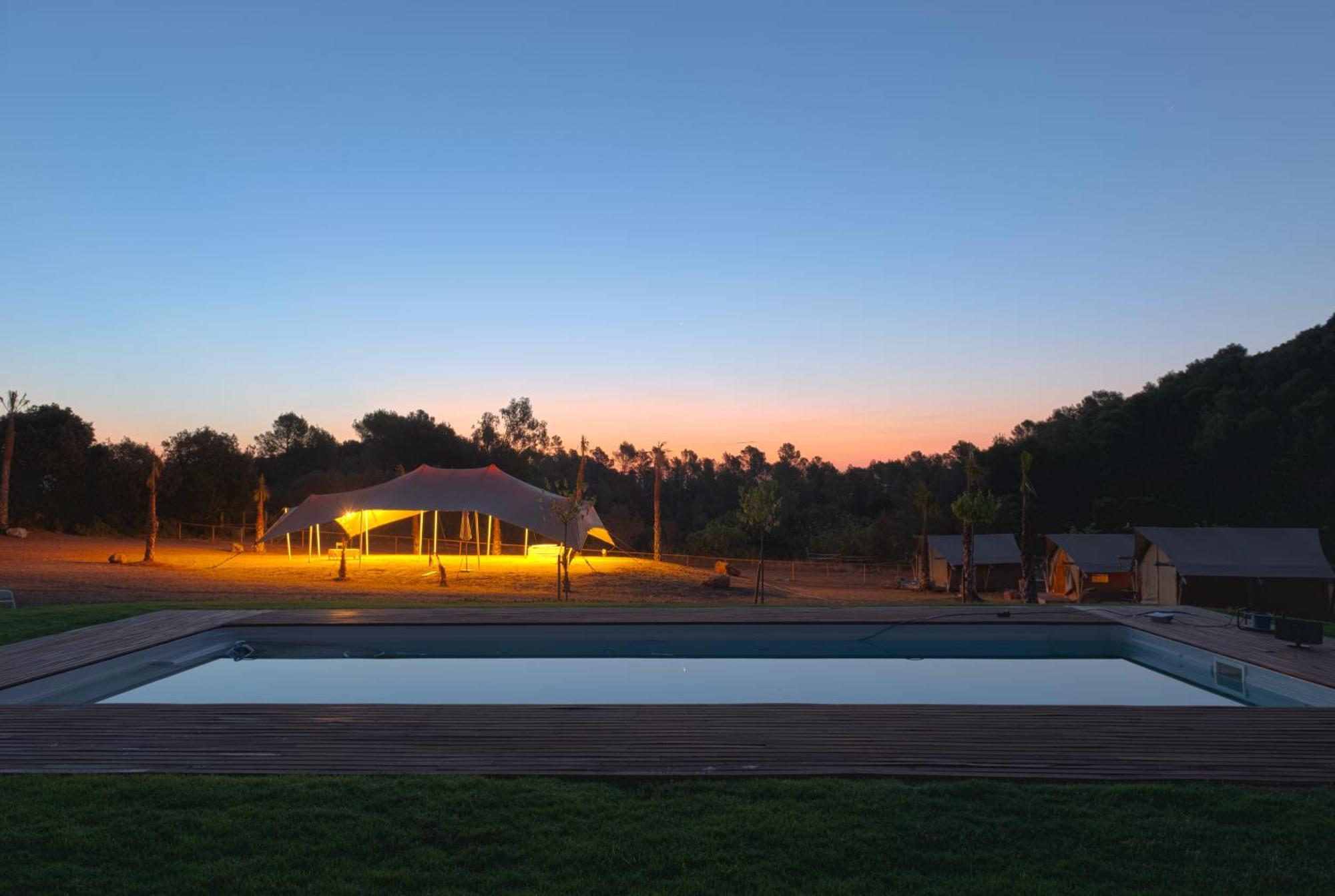 Hostal La Salut De Terrades ภายนอก รูปภาพ