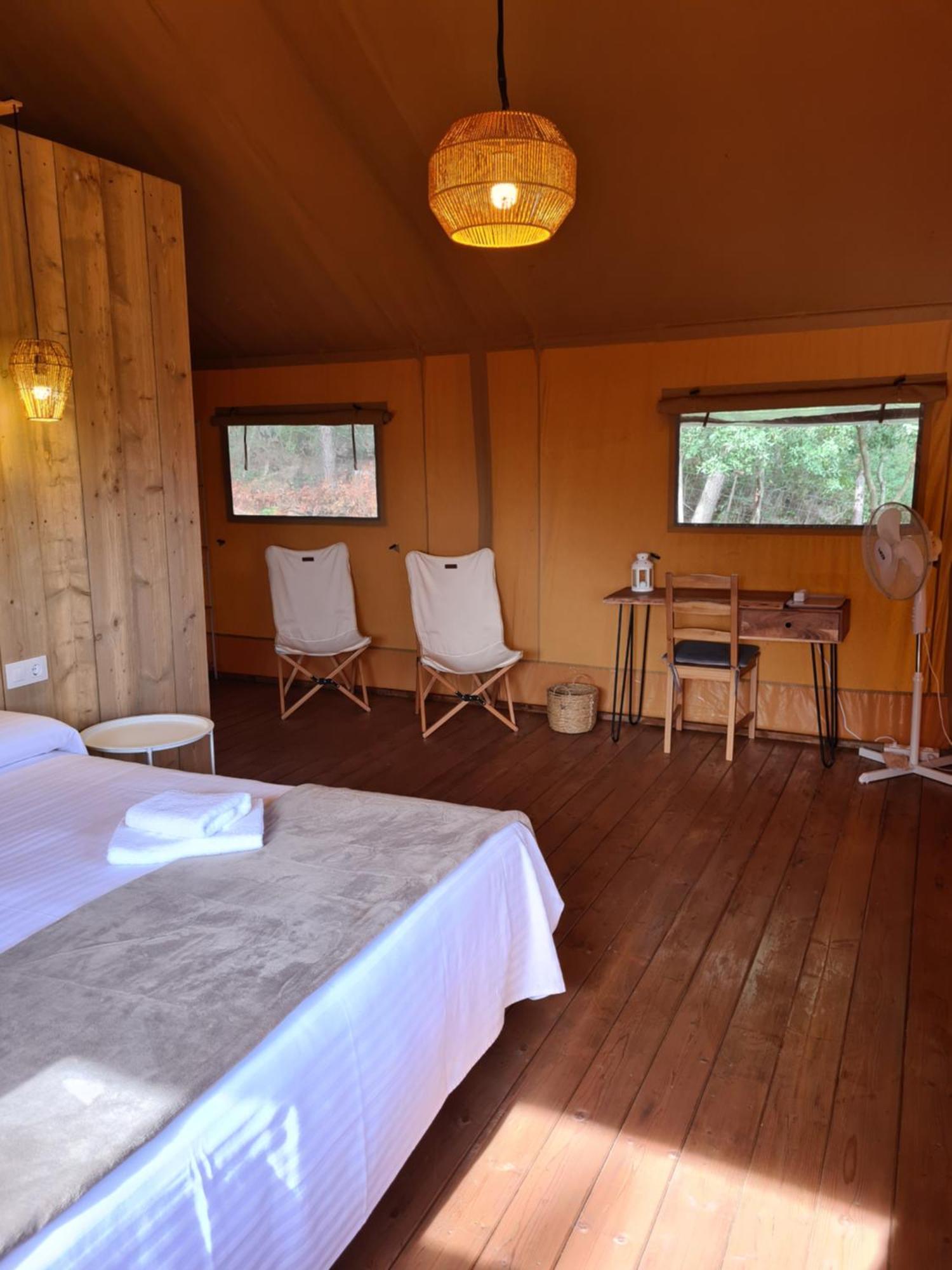Hostal La Salut De Terrades ภายนอก รูปภาพ