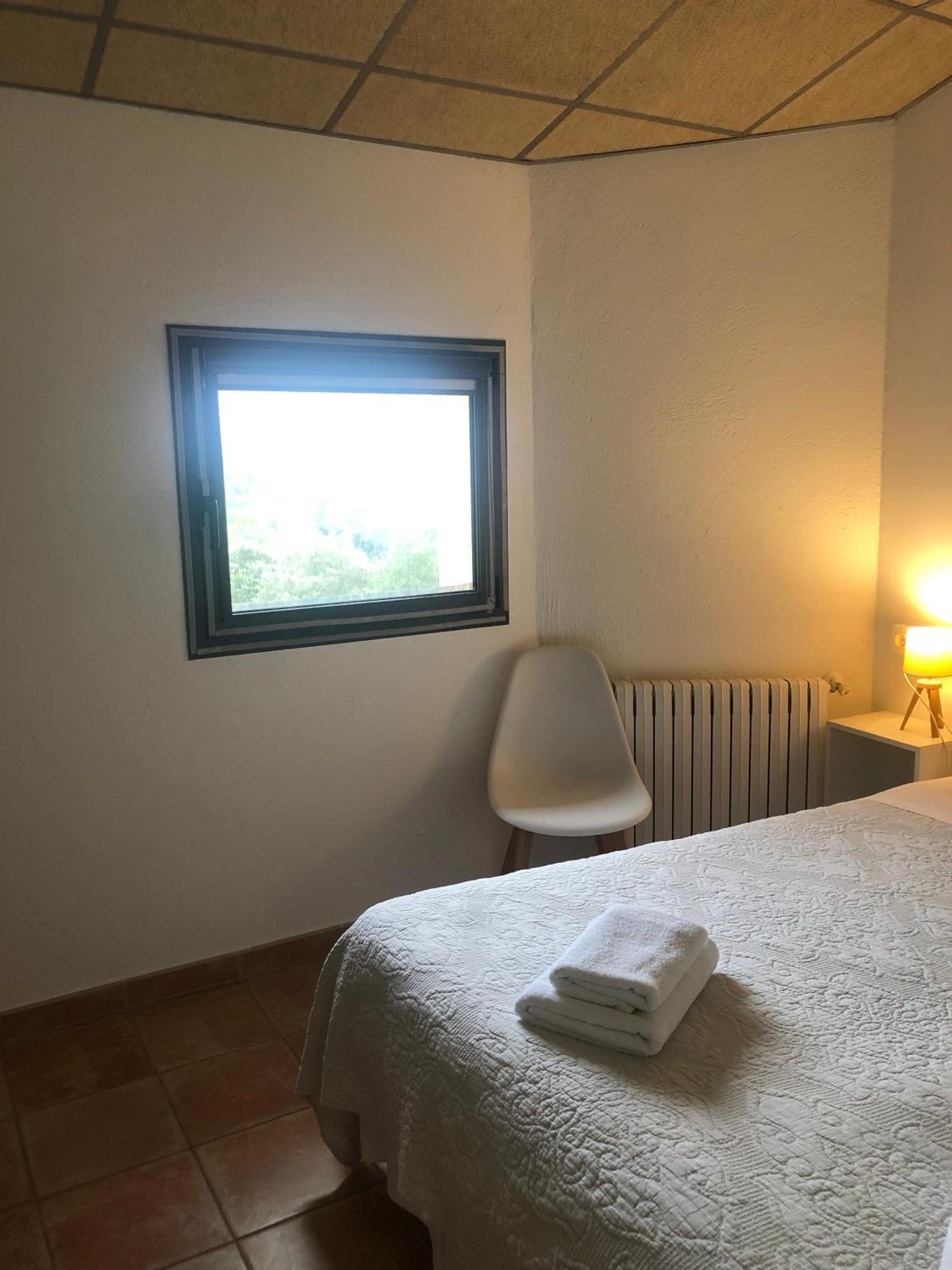 Hostal La Salut De Terrades ภายนอก รูปภาพ
