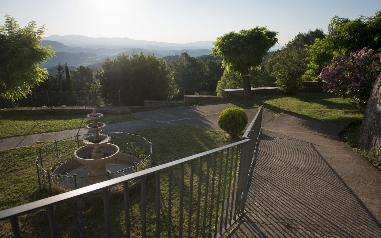 Hostal La Salut De Terrades ภายนอก รูปภาพ