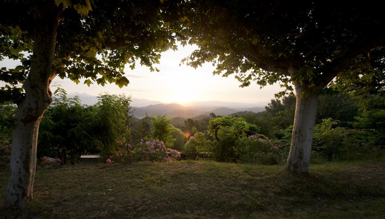 Hostal La Salut De Terrades ภายนอก รูปภาพ